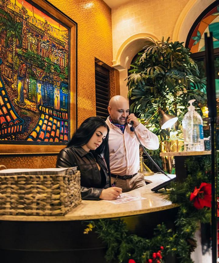 Live Music and Karaoke Restaurant Miami